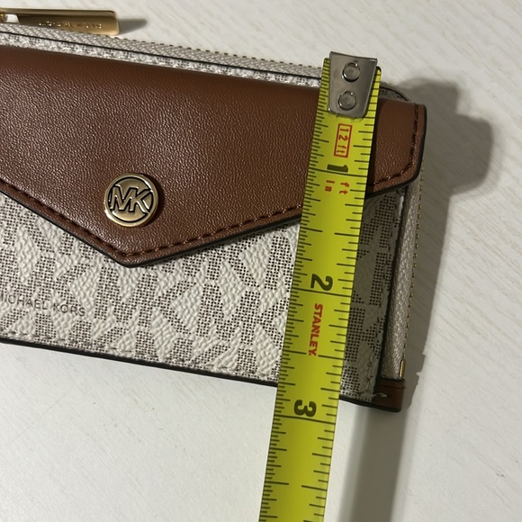 MK Card Holder 🌺 - Picture 7 of 8